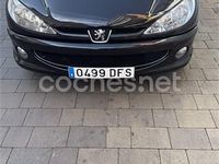 Usado Peugeot 206 70 CV (51 kW) 2005 Negro Berlina