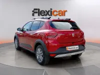 Käytetty Dacia Sandero Essentiel 91 HP (66 kW) 2022 Punainen Viistoperä