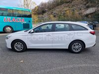 Usado Hyundai i30 110 CV (80 kW) 2017 Blanco Familiar