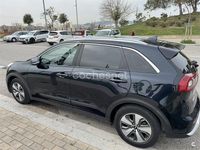 Usado Kia Niro 141 CV (103 kW) 2018 Negro SUV