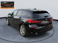 Usado BMW 118 Advantage 136 CV (100 kW) 2022 Negro Berlina