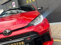 Usado Toyota Yaris 276 CV (202 kW) 2025 Granate Berlina