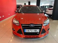 Usado Ford Focus Titanium 125 CV (91 kW) 2012 Naranja Berlina