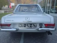Usado Mercedes 230 150 CV (110 kW) 1964 Plateado Descapotable