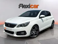 Usado Peugeot 308 Allure 131 CV (96 kW) 2018 Blanco Berlina
