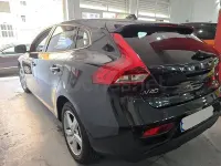 Usado Volvo V40 Kinetic 115 CV (84 kW) 2015 Negro Berlina