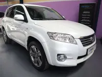 Käytetty Toyota RAV4 Executive 150 HP (110 kW) 2011 Valkoinen Katumaasturi