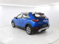 Usado Kia Stonic 100 CV (73 kW) 2023 Azul SUV