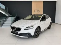 Usado Volvo V40 CC 150 CV (110 kW) 2019 Blanco Familiar