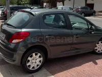 Usado Peugeot 207 Envy 95 CV (69 kW) 2010 Verde Berlina