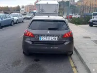 Usado Peugeot 308 Style 100 CV (73 kW) 2020 Negro Berlina