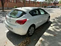 Usado Opel Astra Excellence 110 CV (80 kW) 2014 Blanco Utilitario