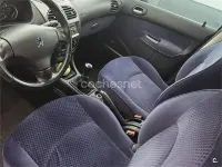 Usado Peugeot 206 90 CV (66 kW) 2005 Azul Berlina