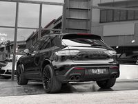 Używany Porsche Macan 265 KM (194 kW) 2022 Czarny SUV