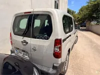 Usado Opel Combo Life Expression 110 CV (80 kW) 2019 Blanco Monovolumen