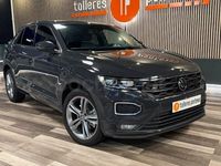 Usado VW T-Roc R-line 150 CV (110 kW) 2022 Gris / plata SUV