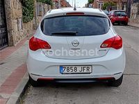 Usado Opel Astra Business 140 CV (102 kW) 2015 Blanco Berlina