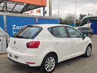 Usado Seat Ibiza Style 105 CV (77 kW) 2013 Blanco Berlina
