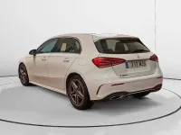 Usado Mercedes A180 AMG line 116 CV (85 kW) 2023 Blanco Berlina