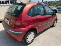 Usado Citroën C3 70 CV (51 kW) 2004 Rojo Berlina