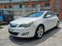 Usado Opel Astra Energy 116 CV (85 kW) 2010 Blanco Utilitario