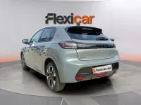 Usado Peugeot 208 Allure 101 CV (74 kW) 2025 Gris Utilitario
