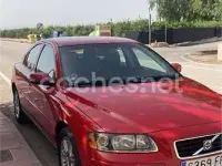 Usado Volvo S60 Momentum 130 CV (95 kW) 2006 Rojo Berlina