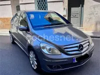 Usado Mercedes B200 140 CV (102 kW) 2006 Gris / plata Monovolumen