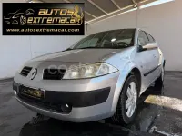 Usado Renault Mégane Authentique 80 CV (58 kW) 2005 Gris / plata Berlina
