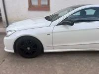 Usado Mercedes E500 Avantgarde 389 CV (286 kW) 2009 Blanco Coupe