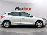 Usado Ford Focus Trend 95 CV (69 kW) 2020 Gris Berlina