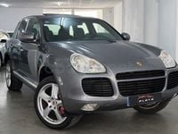 Usado Porsche Cayenne Turbo 450 CV (330 kW) 2005 Gris / plata SUV
