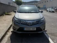 Usado Toyota Avensis Advance 124 CV (91 kW) 2013 Gris / plata Familiar