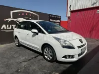 Usado Peugeot 5008 Active 120 CV (88 kW) 2012 Blanco Monovolumen