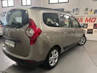 Usado Dacia Lodgy Ambiance 110 CV (80 kW) 2012 Beige Monovolumen