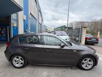 Usado BMW 118 122 CV (89 kW) 2005 Beige Utilitario