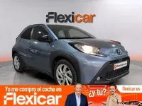 Usado Toyota Aygo 72 CV (52 kW) 2024 Azul