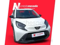 Usado Toyota Aygo X Play 72 CV (52 kW) 2023 Blanco SUV