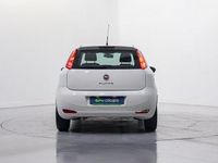Usado Fiat Punto Pop 69 CV (50 kW) 2015 Blanco Utilitario