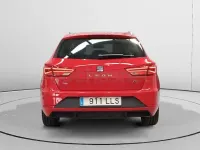 Usado Seat Leon FR 130 CV (95 kW) 2020 Rojo Familiar