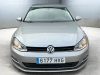 Usado VW Golf VII Advance 105 CV (77 kW) 2014 Gris / plata Berlina