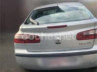 Usado Renault Laguna II Authentique 100 CV (73 kW) 2002 Gris / plata Berlina