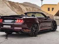 Usado Ford Mustang 290 CV (213 kW) 2018 Burdeos Descapotable