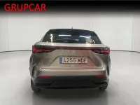 Usado Lexus NX350h Business Edition 242 CV (177 kW) 2023 Gris / plata SUV