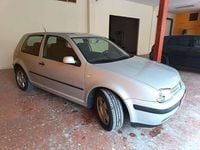 Usado VW Golf IV Conceptline 102 CV (75 kW) 2000 Gris Utilitario