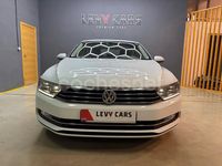 Usado VW Passat Advance 150 CV (110 kW) 2015 Blanco Berlina