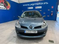 Usado Renault Clio II Privilege 110 CV (80 kW) 2006 Azul Berlina