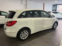 Usado Mercedes B180 109 CV (80 kW) 2012 Blanco Utilitario