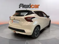 Usado Nissan Micra Acenta 92 CV (67 kW) 2022 Beige Utilitario