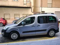 Usado Peugeot TePee Style 99 CV (72 kW) 2017 Gris Van